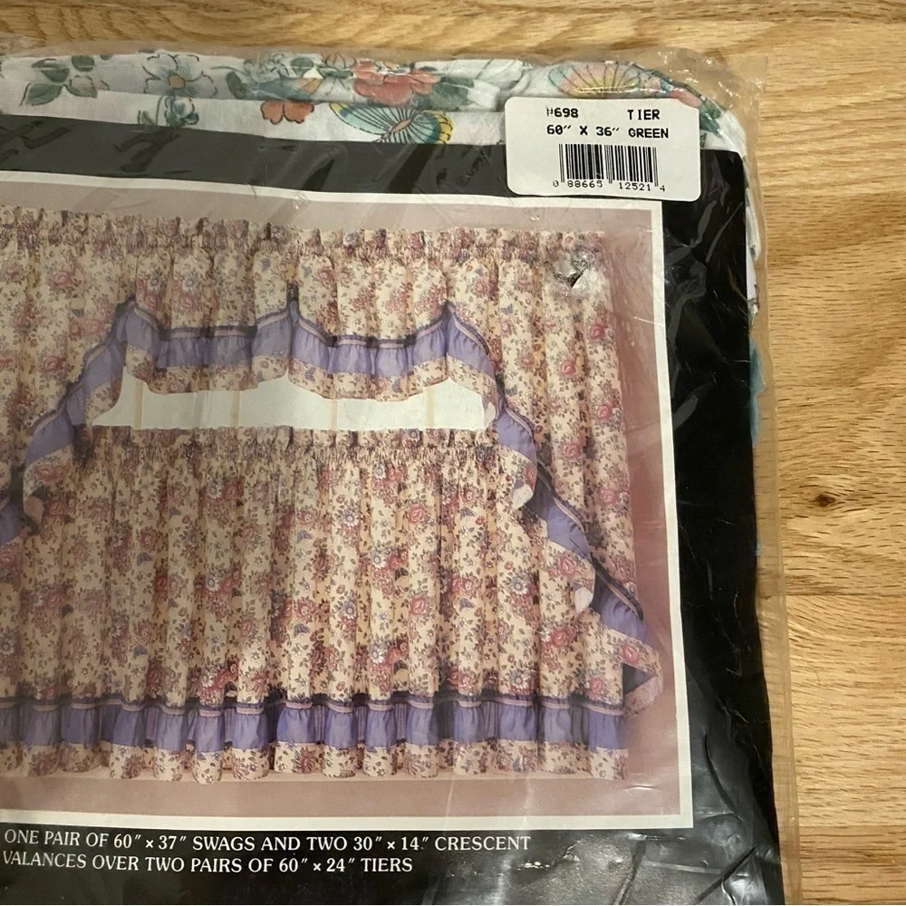 Vintage butterflies ruffled